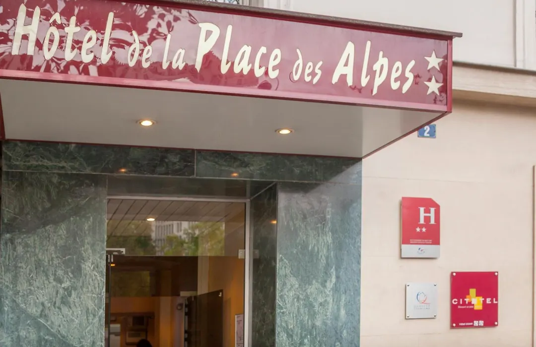 Hôtel de la Place des Alpes-1